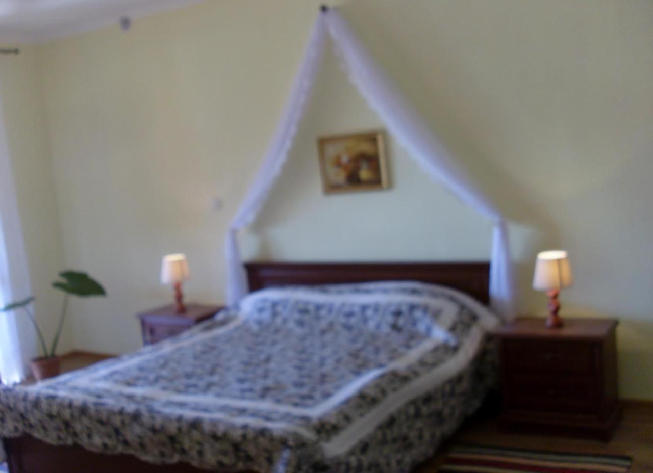Villa Eden Delux Yanoshi Luaran gambar