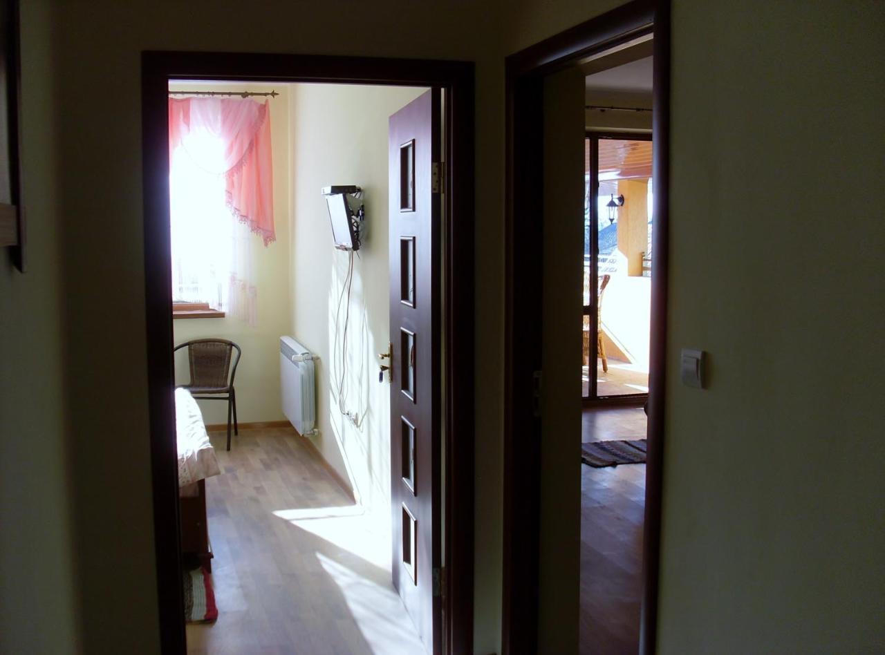 Villa Eden Delux Yanoshi Bilik gambar