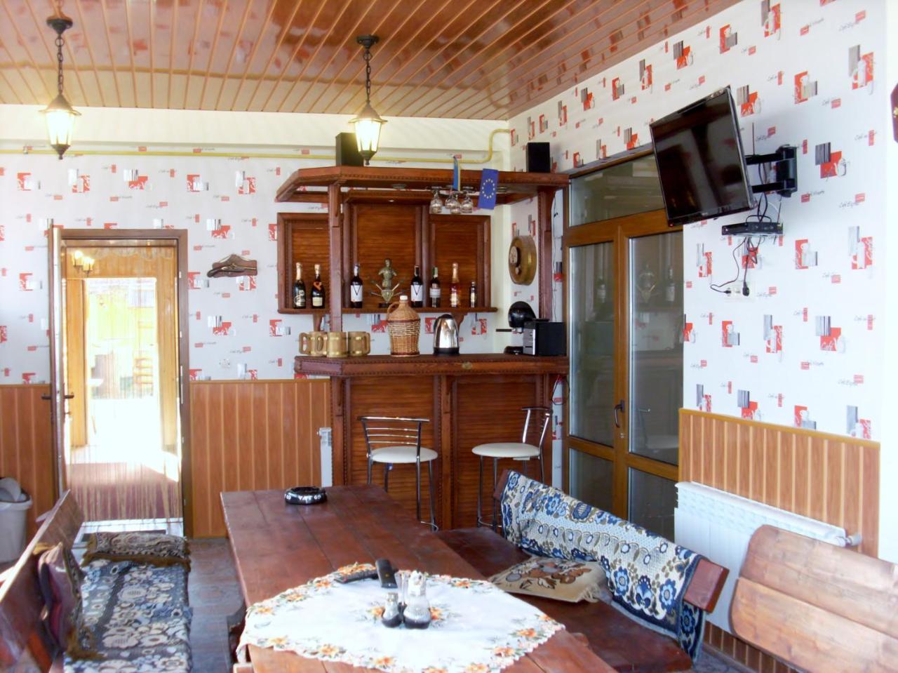 Villa Eden Delux Yanoshi Luaran gambar